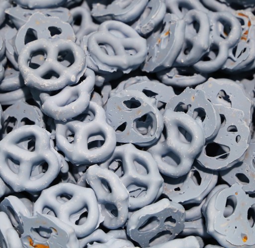 Yogurt - Pretzels Blueberry Hickory Harvest