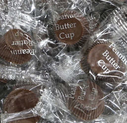 Chocolate - Peanut Butter Cups Dutch Delights