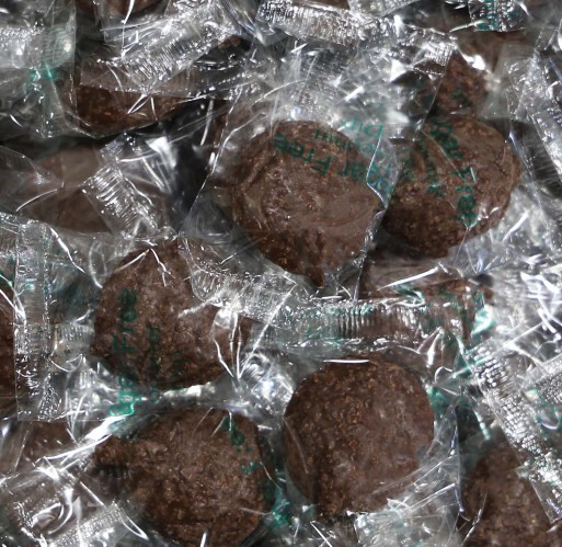 Chocolate - SF Coconut Dip Dutch Delights